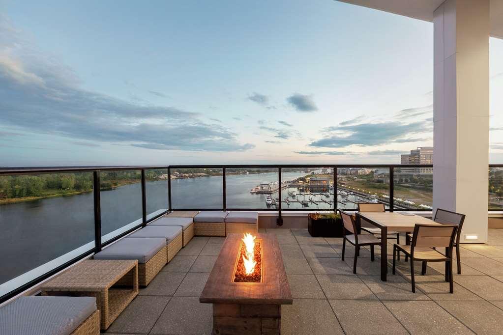 Embassy Suites By Hilton Wilmington Riverfront Restaurant foto